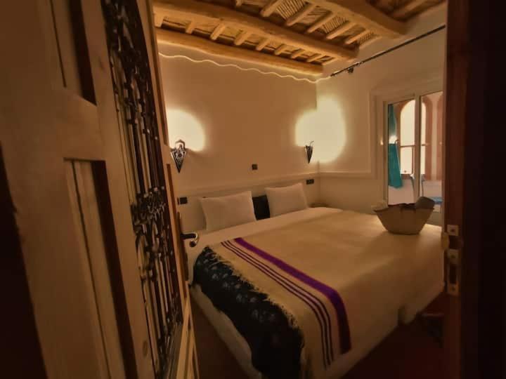 Riad Bleu Afriqua Boumalne Dades Bilik gambar